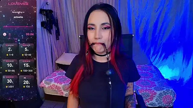 Explore our live girls sluts from our Custom and Multi clubs and checkout exclusive access to highly interactive content, such as shape, hair, titties, pussy type and many more.