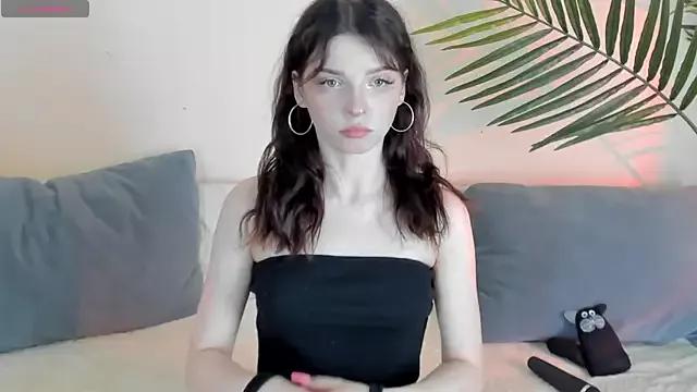 Explore our live girls sluts from our Custom and Multi clubs and checkout exclusive access to highly interactive content, such as shape, hair, titties, pussy type and many more.