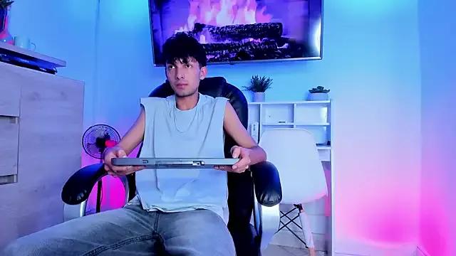 Blake-Dilan from StripChat is Freechat