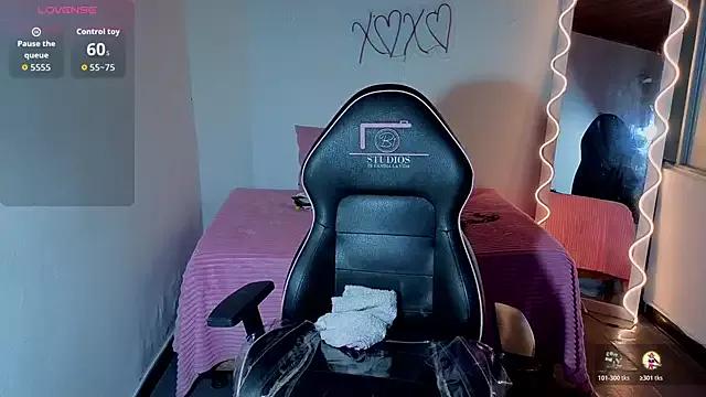 Blithz_tay webcams show profile image 