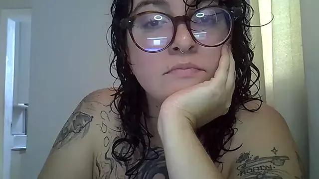 Blue_Liz from StripChat is Freechat