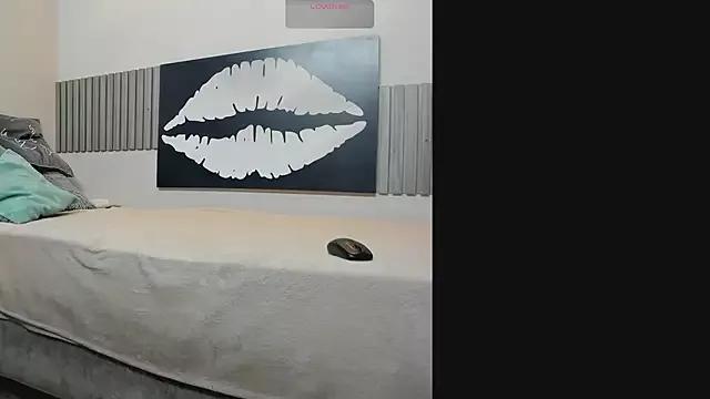Explore our live girls sluts from our Custom and Multi clubs and checkout exclusive access to highly interactive content, such as shape, hair, titties, pussy type and many more.