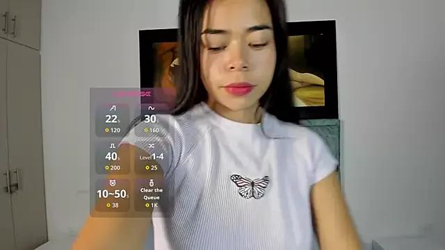 bluee_lov from StripChat is Freechat