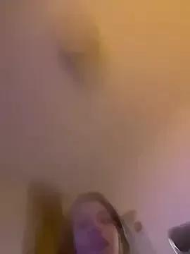 BlueeBunny from StripChat is Freechat