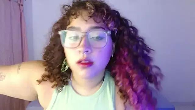 BlueeVelvet from StripChat is Freechat