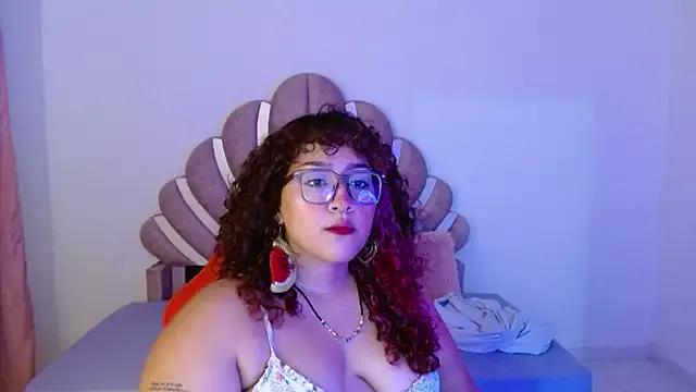 Explore our live girls sluts from our Custom and Multi clubs and checkout exclusive access to highly interactive content, such as shape, hair, titties, pussy type and many more.