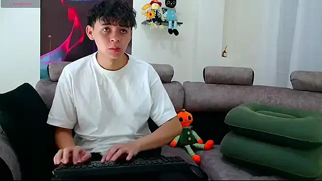 bluewolf247 from StripChat is Freechat