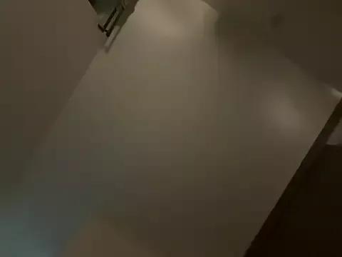 Blum_icee webcams show profile image 