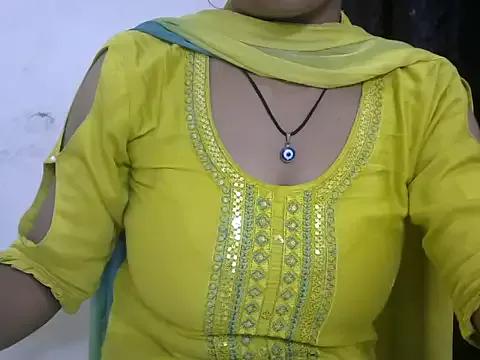 Bold_rashmika from StripChat is Freechat