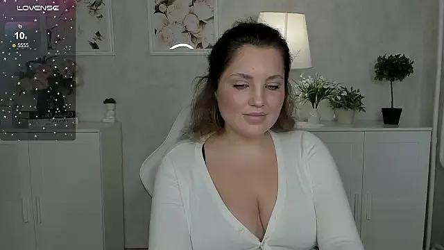 Bomb_ladyy from StripChat is Freechat