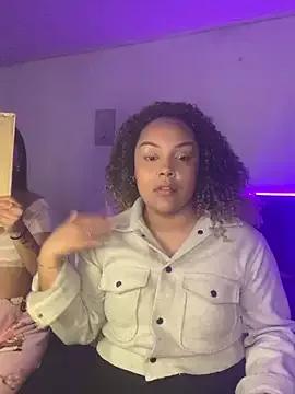 BomBoom_ webcams show profile image 