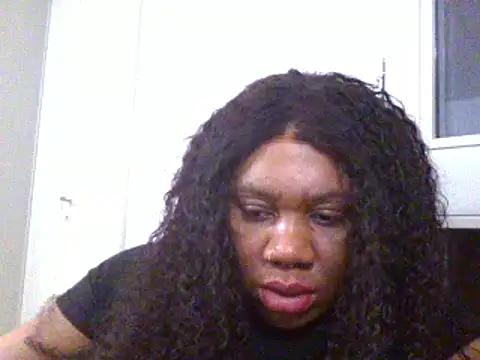 bonbonaumiel from StripChat
