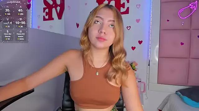 Explore our live girls sluts from our Custom and Multi clubs and checkout exclusive access to highly interactive content, such as shape, hair, titties, pussy type and many more.