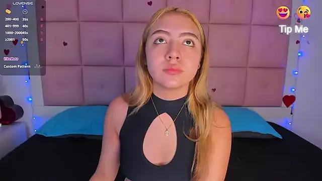 Bonni_Lohans from StripChat