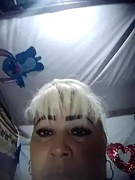 BonniAdams from StripChat