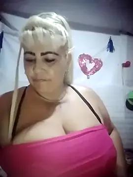 BonniAdams from StripChat