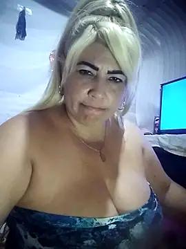 BonniAdams from StripChat