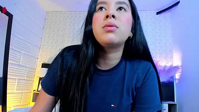 Explore our live girls sluts from our Custom and Multi clubs and checkout exclusive access to highly interactive content, such as shape, hair, titties, pussy type and many more.