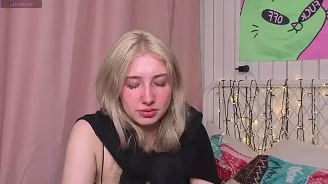 BonnieFunnell from StripChat