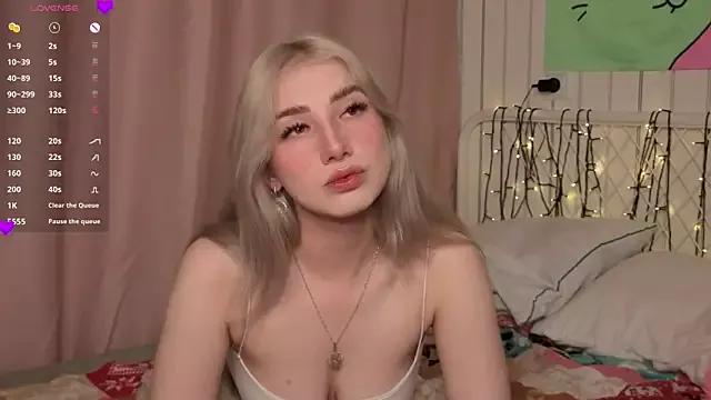 BonnieFunnell from StripChat
