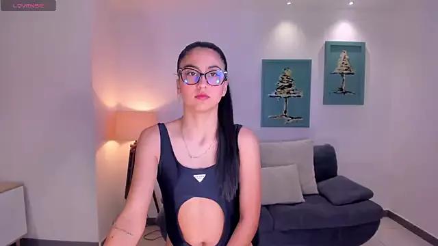 Explore our live girls sluts from our Custom and Multi clubs and checkout exclusive access to highly interactive content, such as shape, hair, titties, pussy type and many more.