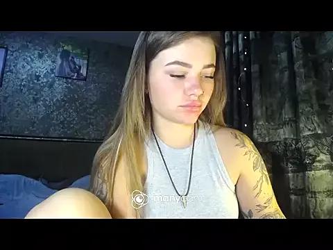 BonnyShy from StripChat