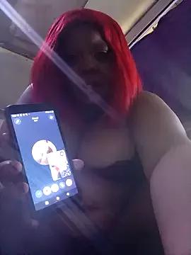 boobsqueenxo from StripChat