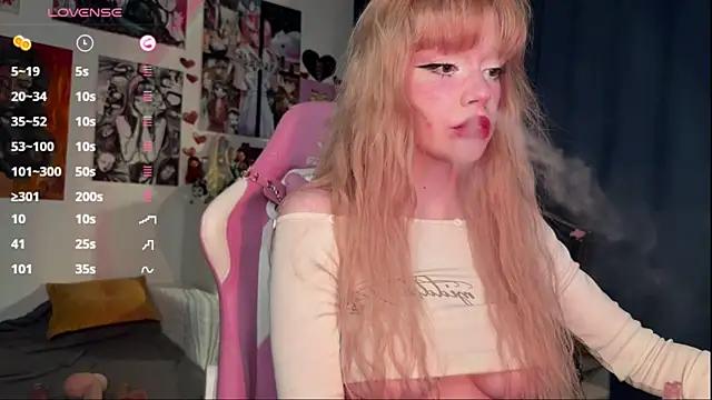 boobsybootie from StripChat