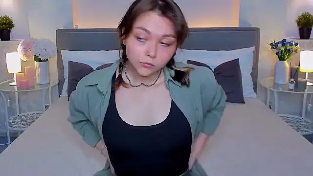 bookish_dreamer from StripChat