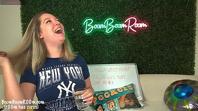 boomboomr00m from StripChat