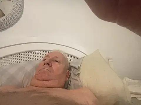 Bossinmidd12 from StripChat
