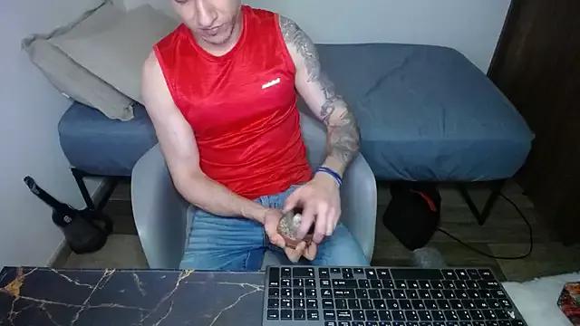 bossking017 from StripChat