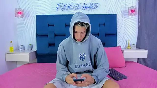 Boy_Axel_ webcams show profile image 