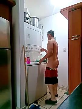 Boylatinn from StripChat is Freechat