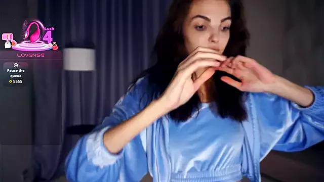 Explore our live girls sluts from our Custom and Multi clubs and checkout exclusive access to highly interactive content, such as shape, hair, titties, pussy type and many more.