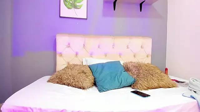 BrianaAustin_ from StripChat is Freechat