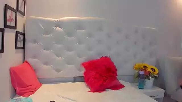 brithany_rousee from StripChat is Freechat