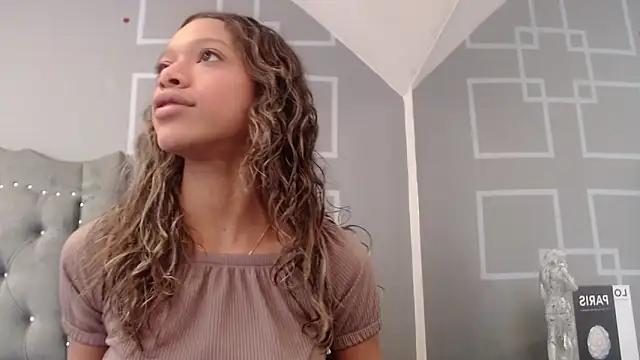 Explore our live girls sluts from our Custom and Multi clubs and checkout exclusive access to highly interactive content, such as shape, hair, titties, pussy type and many more.