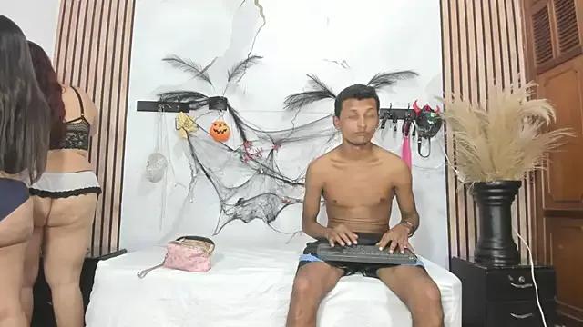 Photos of BrittaParkerr from StripChat is Freechat