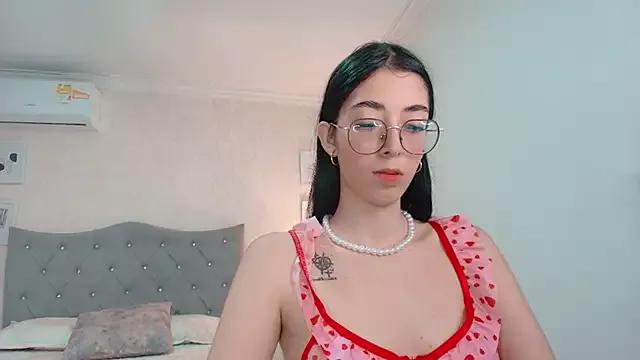 brooklove_doll from StripChat