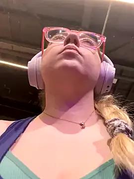 brooklynivy from StripChat