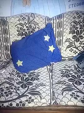 Brownies22 from StripChat is Freechat