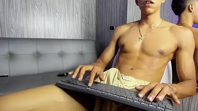 BruceSmiith webcams show profile image 