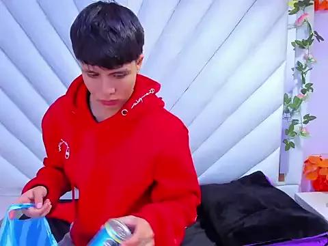 Bruno_Cruzz from StripChat is Freechat