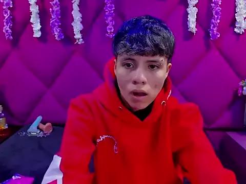 Bruno_Cruzz from StripChat is Freechat