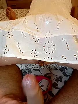 bull8_barby from StripChat