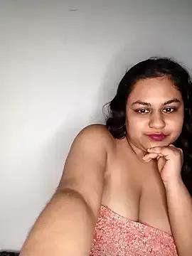bumblebeegirl from StripChat