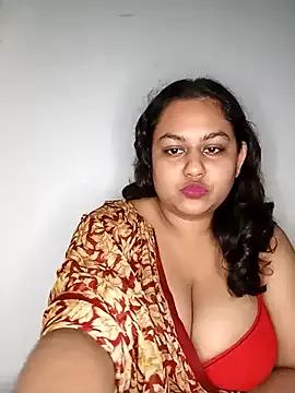 bumblebeegirl from StripChat