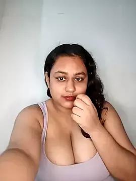 bumblebeegirl from StripChat