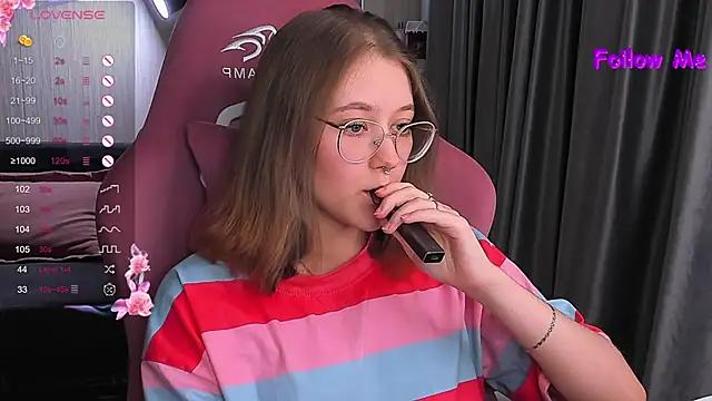 bunny_bubble from StripChat